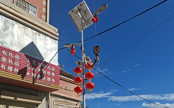 拉萨智慧路灯在城市物联网系统中的集成与运维